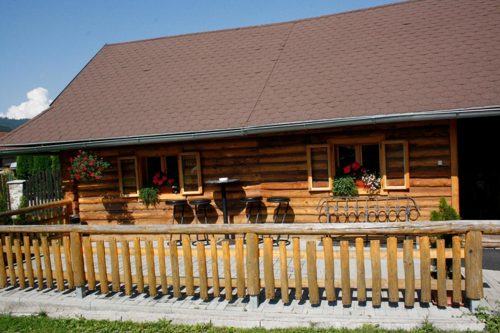 Penzion Fantazia Michalova - Brezno-Muranska Planina Exteriör bild
