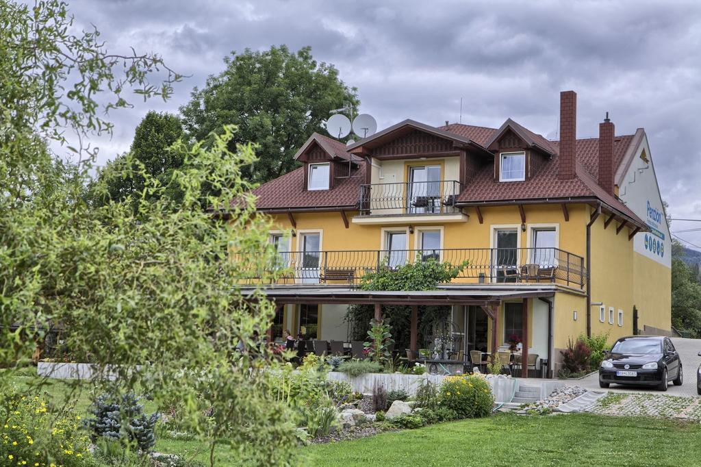 Penzion Fantazia Michalova - Brezno-Muranska Planina Exteriör bild